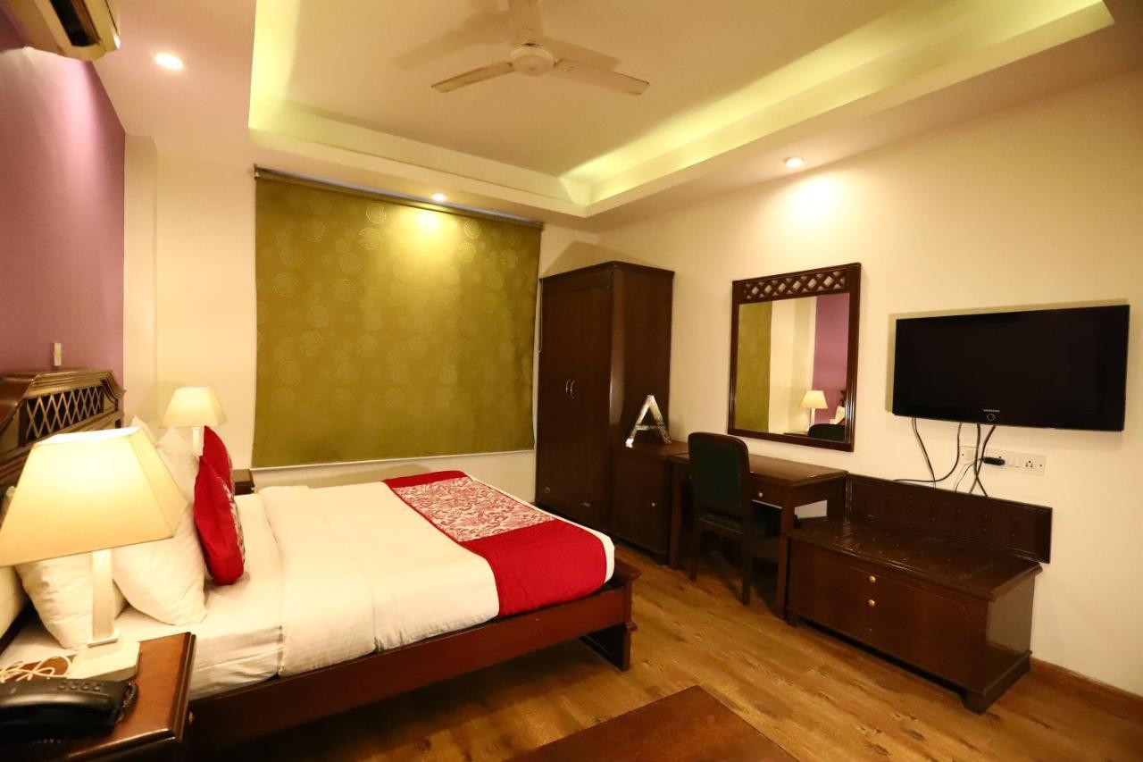 Hotel Ambica Palace Aiims New Delhi - Couple Friendly Local Id Accepted Ngoại thất bức ảnh