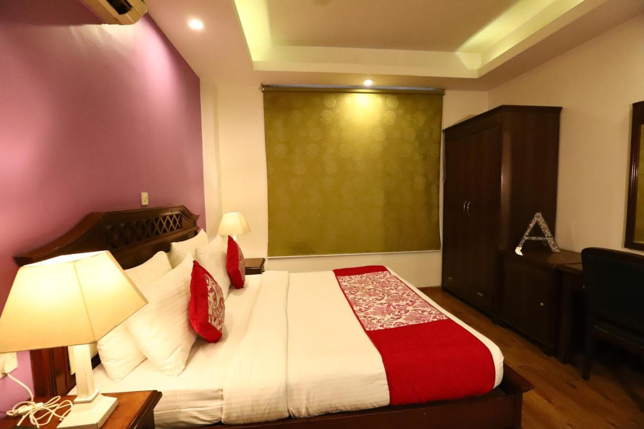 Hotel Ambica Palace Aiims New Delhi - Couple Friendly Local Id Accepted Ngoại thất bức ảnh